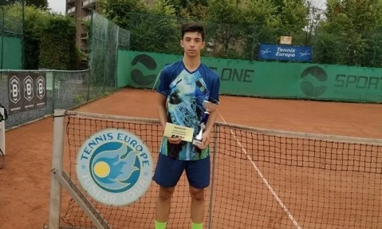 Владимир Попов е двоен шампион от турнир на Тенис Европа в Белгия - Tribune.bg