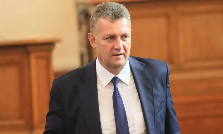 Валентин Николов подава оставка като депутат, ще участва в конкурса на БЕХ - Tribune.bg