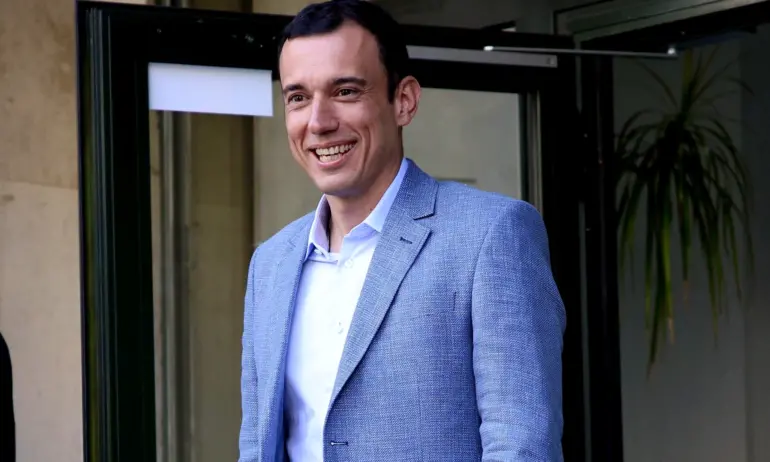 БГНЕС: Васил Терзиев е племенник на Петър Младенов - Tribune.bg