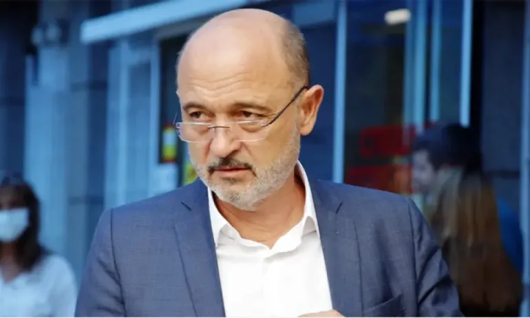 Меджидиев: Обещаното увеличението на заплатите в здравеопазването от предишния кабинет е било PR акция - Tribune.bg