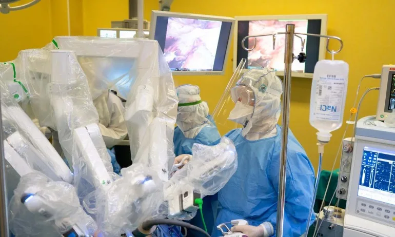 Робот за операции на пациенти с COVID-19 ще използват в Плевен - Tribune.bg