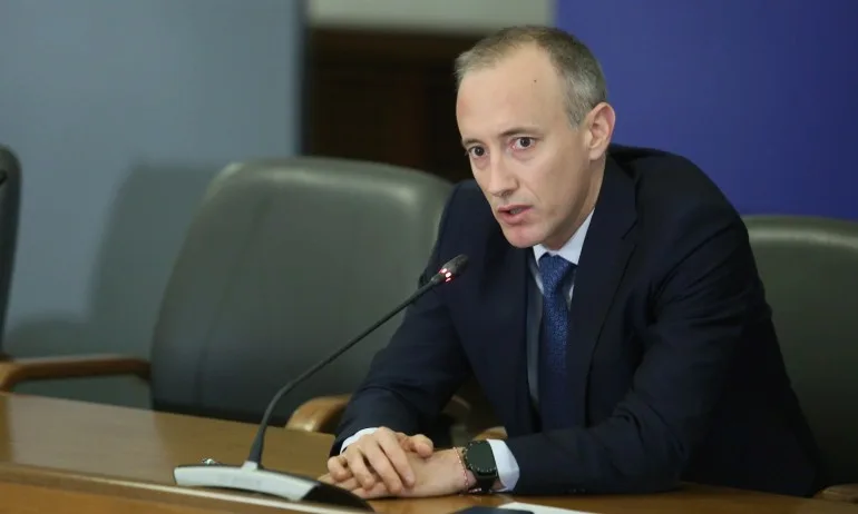 Вълчев: Няма да има нулева учебна година - Tribune.bg