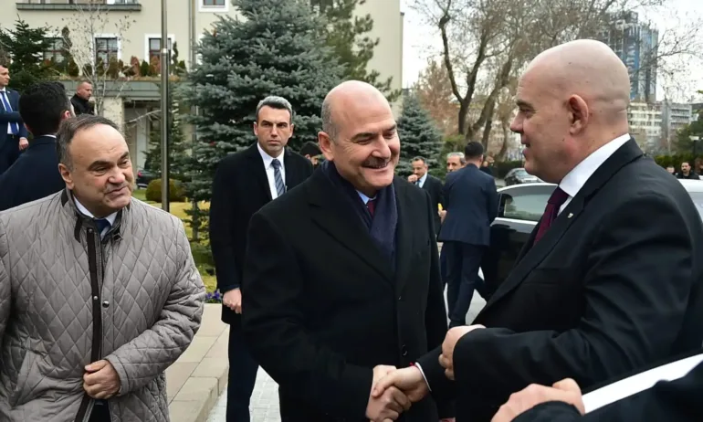 Иван Гешев и вътрешният министър на Турция: Справянето с миграционния натиск е ангажимент и на двете държави - Tribune.bg