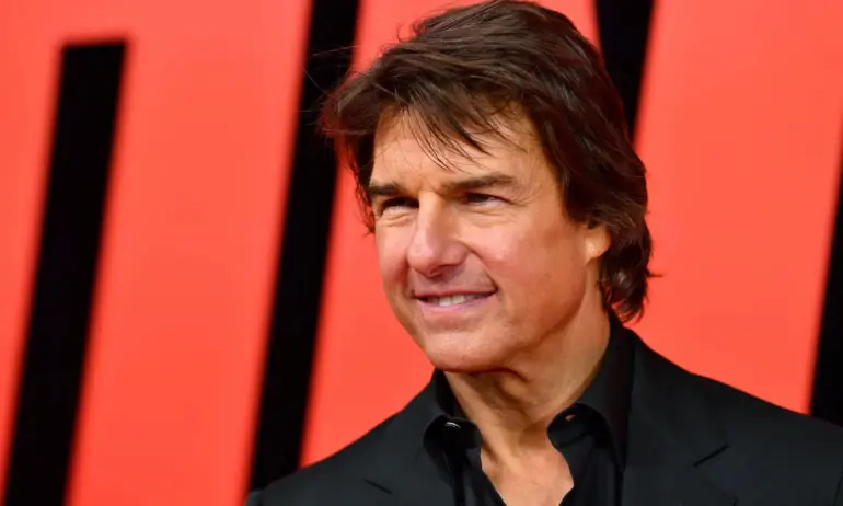 Том Круз не се обадил и за 18-годишния рожден ден на дъщеря си Сури, не я е търсил от 12 години - Tribune.bg
