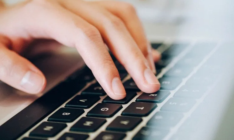 Обучават почти 3000 деца със специални потребности чрез модерни технологии - Tribune.bg