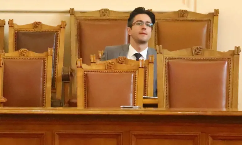 Минеков: Атанасов да остане министър на културата, никога няма да забравим приноса му - Tribune.bg