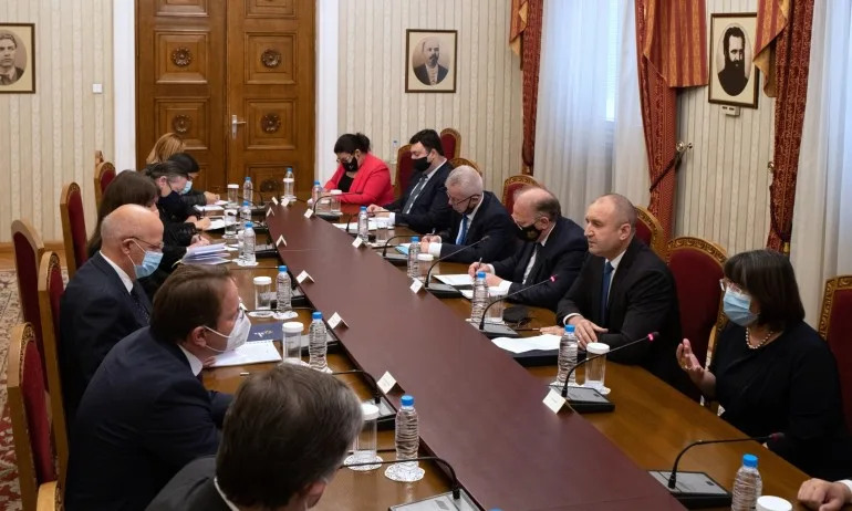 Радев: Разширяването на ЕС трябва да е основано на устойчиви резултати от добросъседските отношения - Tribune.bg