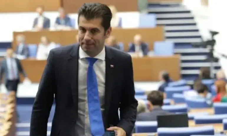 Условна присъда за хакера, разбил профила на Кирил Петков - Tribune.bg