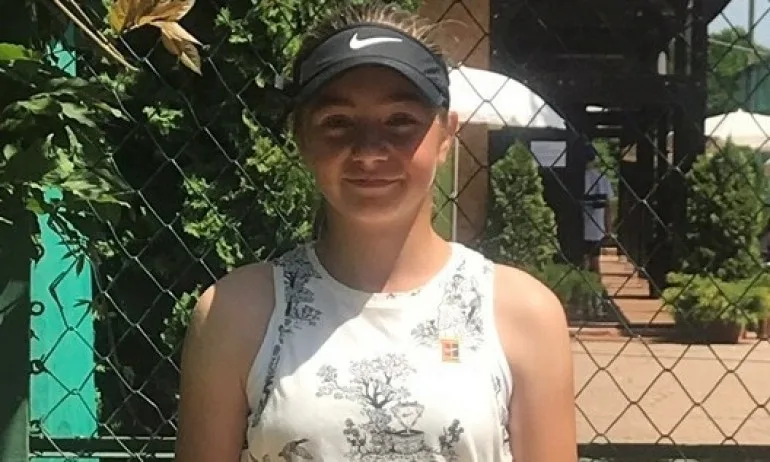 Габровска и Николова се класираха за третия кръг турнир от първа категория на Тенис Европа в Испания - Tribune.bg