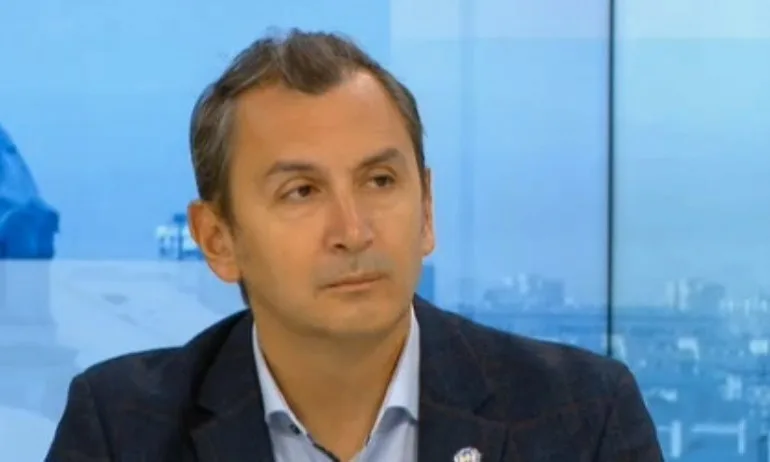 Доц. Околийски от СЗО: Липсва здравна грамотност най-вече сред подрастващите - Tribune.bg