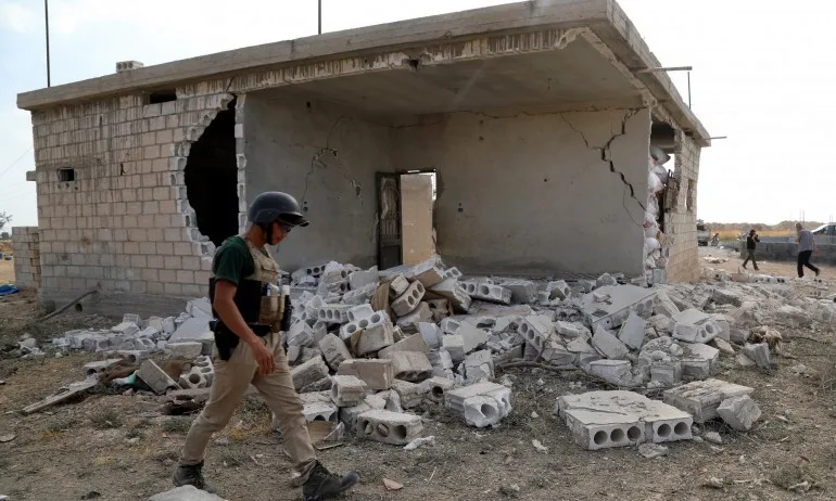 Американски военни се изтеглиха от най-голямата си база в Сирия - Tribune.bg