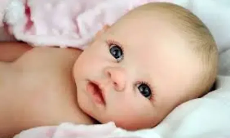 Хипер реалистични кукли, известни като риборн, се превръщат в терапия или скъпо хоби - Tribune.bg