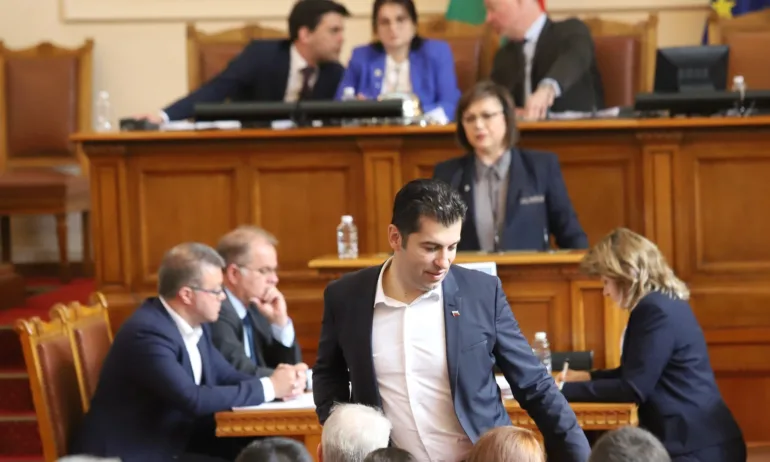 Константин Мишев: Слушам го Кирил. Ами трогателен е… - Tribune.bg