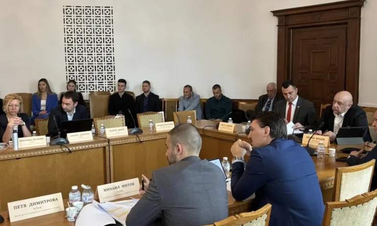 Народното събрание с важна стъпка в подкрепа на българските спортни легенди - Tribune.bg