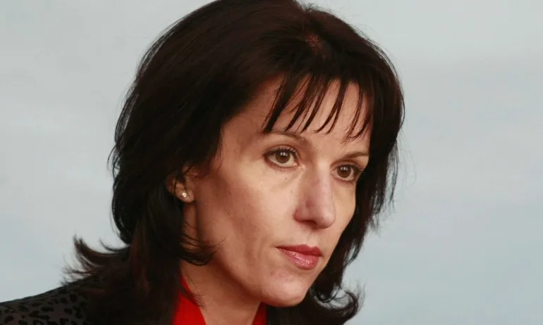 Депутатите привикват шефката на ЦИК в парламента - Tribune.bg