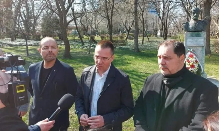 ВМРО предлага по 100 лв. допълнително за всеки българин за почивка в нашата страна - Tribune.bg