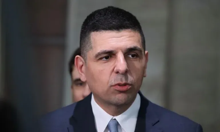 Ивайло Мирчев: Бърза оставка на вътрешния министър и Борисов да изтегли бюджета - Tribune.bg