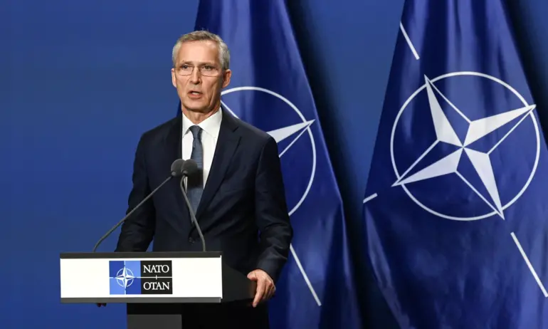 НАТО обмисля повече ядрени оръжия да са в режим на готовност, обяви Столтенберг - Tribune.bg