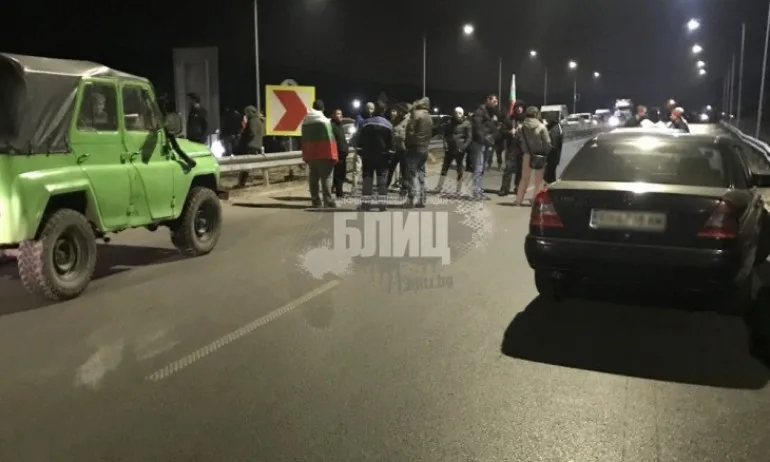 За протеста край София: Тези, които блокираха снощи, да ми платят хотела днес - Tribune.bg