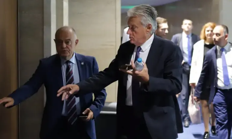 ДБ предлага Бойко Рашков за председател на комисията за контрол над службите - Tribune.bg