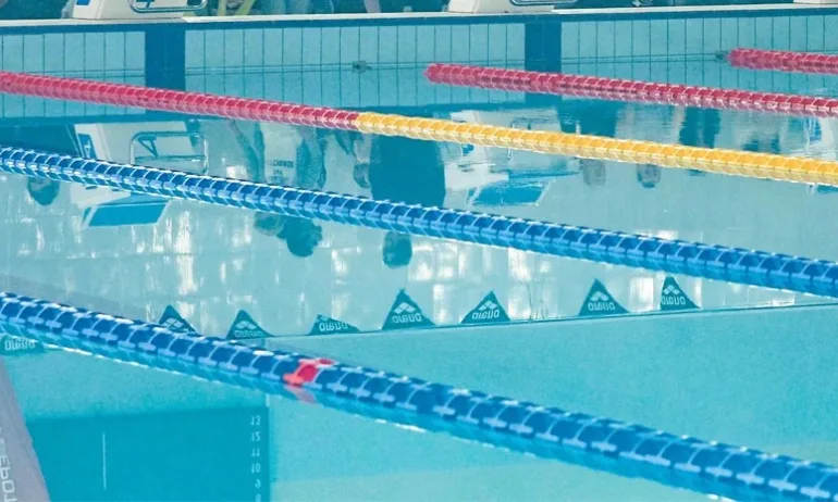 16-годишен състезател почина по време на международен турнир по плуване в Бургас - Tribune.bg