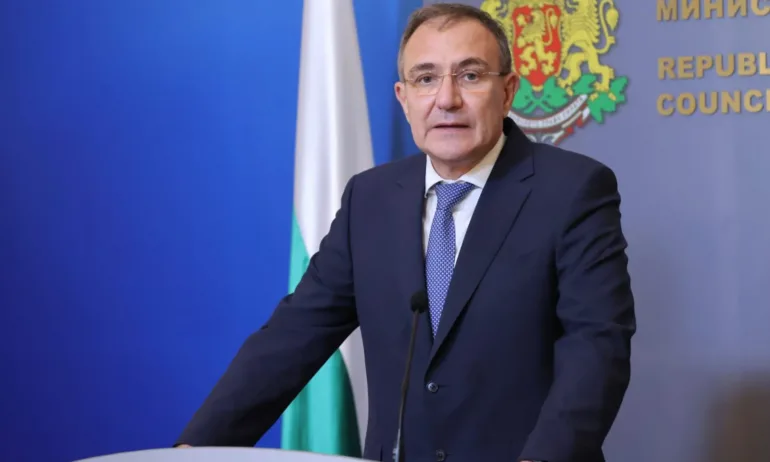 Министър Гуцанов: Отпускаме допълнителна помощ от 3 хил. лв. за пострадалите от наводненията - Tribune.bg