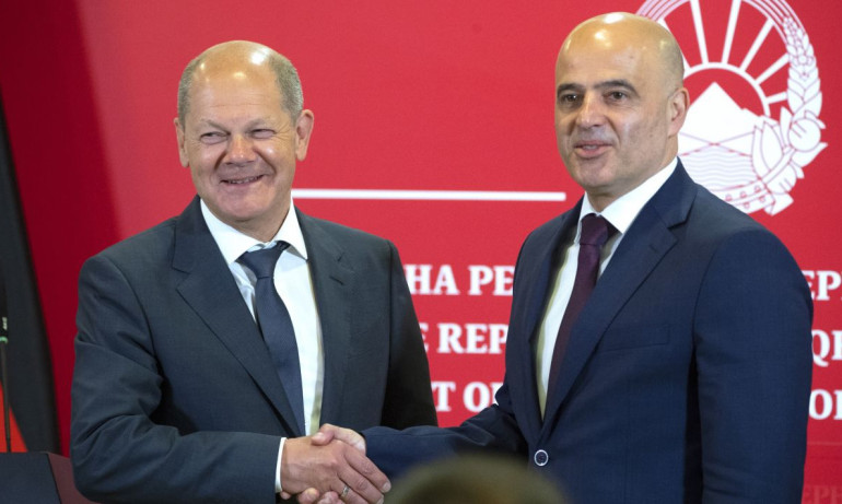 Искат оставката на Ковачевски заради репликата, че управлява бъдещата Западна България - Tribune.bg