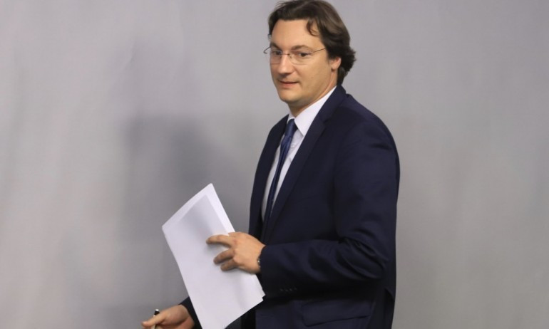 Крум Зарков: България ще е унизена, каквото и решение да вземе за руския ултиматум - Tribune.bg