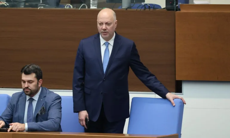 Премиерът Желязков и вицепремиери отговарят на депутатски въпроси днес - Tribune.bg