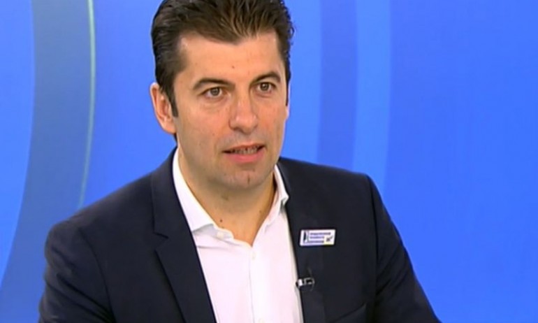 Кирил Петков се видя като първа политическа сила и нареди бъдещите министри - Tribune.bg