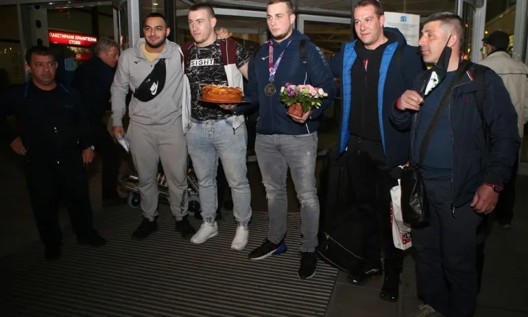 Триумф след 17 години: България спечели отборната титла на европейското по вдигане на тежести - Tribune.bg