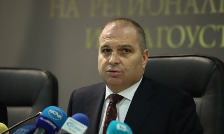 Новият регионален министър: И второкласните пътища влизат в тол системата - Tribune.bg