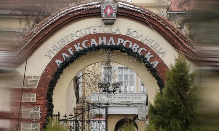 Търговска верига дарява 200 хил. лв. за дихателни апарати - Tribune.bg