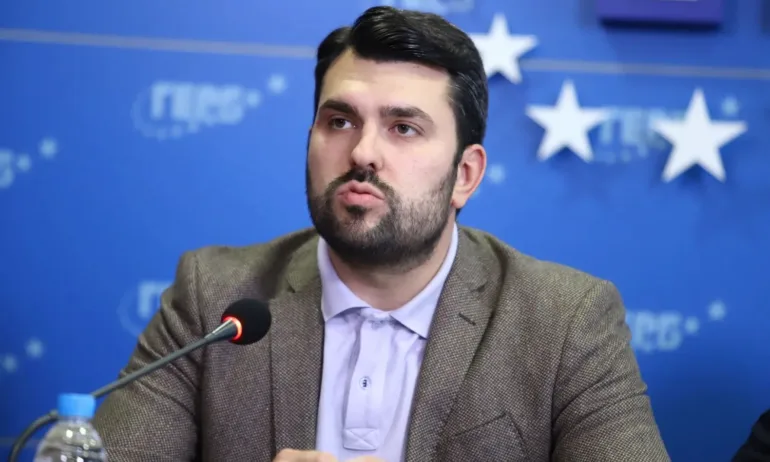 Георг Георгиев: В момента се отнемат лостовете на Радев, с които еднолично да управлява държавата - Tribune.bg