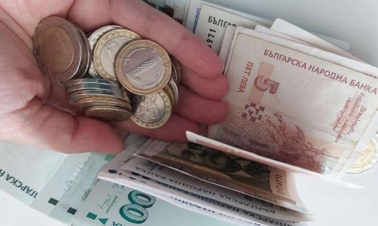 Хора с увреждания недоволни от намалените пенсии: Обещанията не са като даването - Tribune.bg