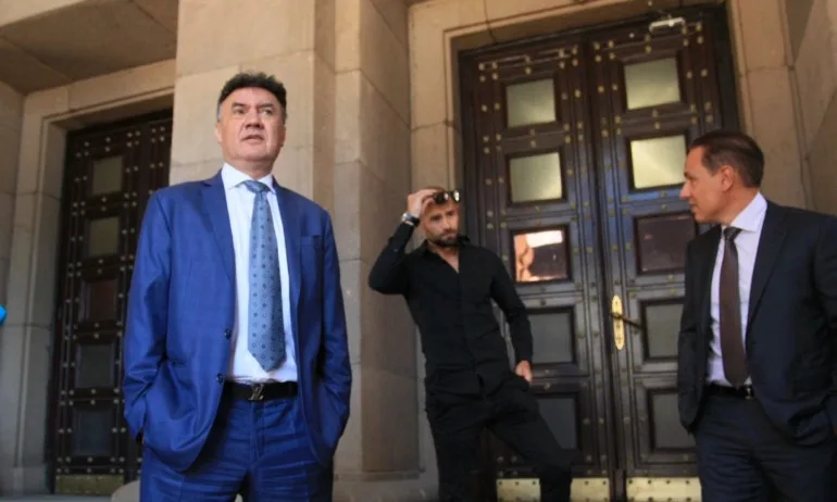 Боби Михайлов: Благодаря на премиера – грижи се за държавата и за спокойствието на феновете - Tribune.bg