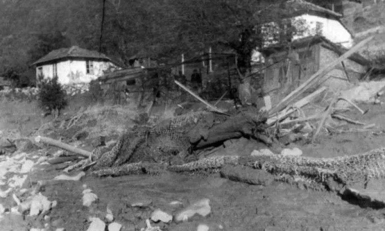 Как БКП скри трагедията от 1-ви май 1966 г. - 500 000 тона вода, метал и скали погребват стотици хора - Tribune.bg
