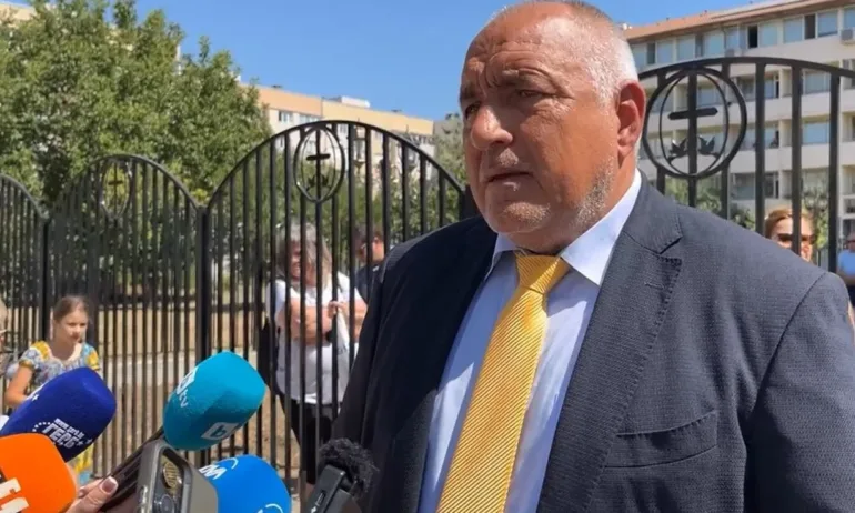 Борисов: Група леви партии, начело с президент популист, си измислят поводи по средата на лятото, бранят с телата си държавни имоти - Tribune.bg