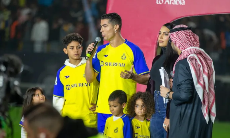 Нови проблеми за Кристиано Роналдо в Рияд - Tribune.bg