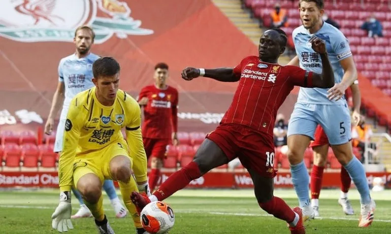 Бърнли прекъсна серията от победи на Ливърпул - Tribune.bg