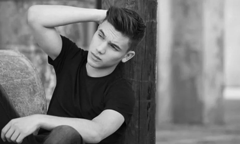 СЕМ и АЕЖ осъдиха разпространението на кадри от смъртта на млад певец - Tribune.bg