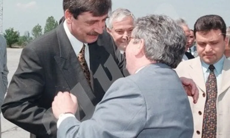 Как Студента Сашо Дончев (който има идеи, но няма пари) стана газов принц - Tribune.bg