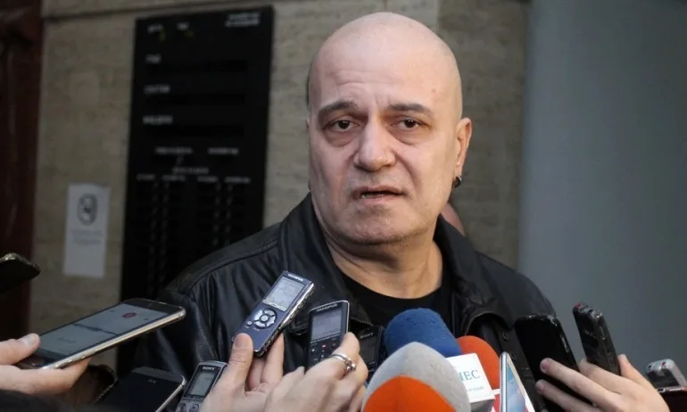 Галъп: Гласоподавателите не одобряват прибързването при обявения от Трифонов проект за правителство - Tribune.bg