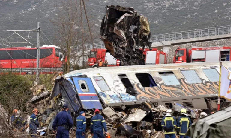 При пътен инцидент загина шефът на движението на гръцките железници - Tribune.bg