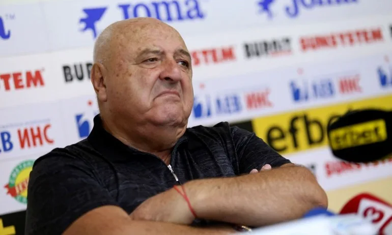 Венци Стефанов: Божинов помоли да тренира с нас - Tribune.bg