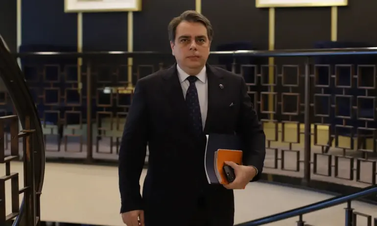 Упълномощиха Асен Василев да променя на Договора за рейтинг между България и Moody's Investors Service - Tribune.bg