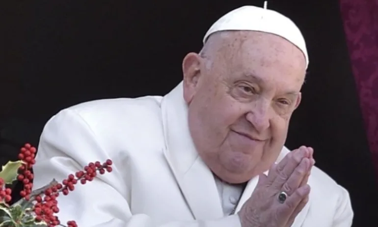 Папап Франциск се прибира във Ватикана - Tribune.bg