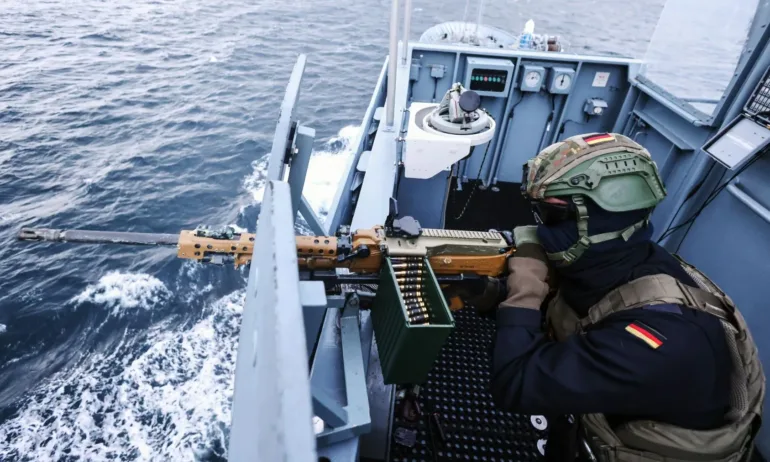 Войните и парите: Рекордни печалби за оръжейните търговци по света, продажбите са за 679 млрд. долара - Tribune.bg