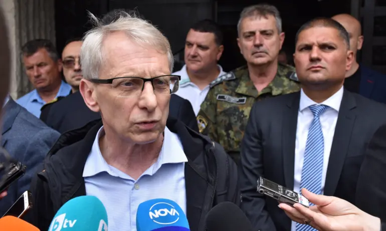 Николай Денков за наводненията: Възстановяването на инфраструктурата изисква милиони левове - Tribune.bg