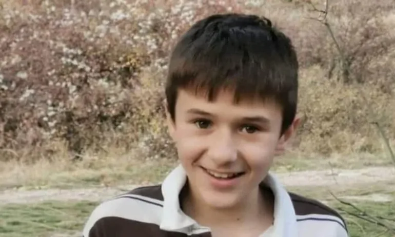 Пети ден без следа: Търсят 12-годишния Александър в цялата страна - Tribune.bg